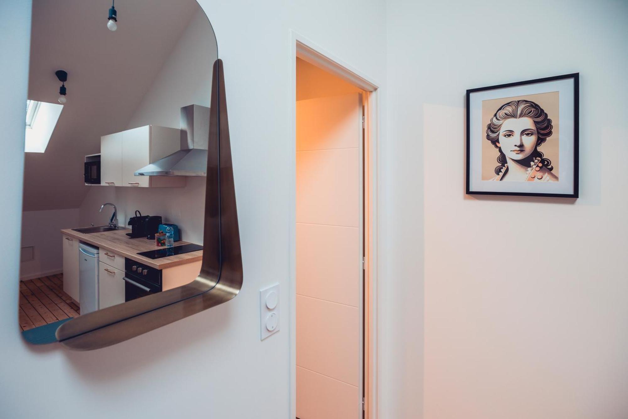 Loft Lumineux Tres Spacieux - Parking Gratuit Шатору Екстер'єр фото